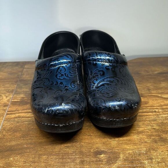 Dansko Womens Black Blue Leather Slipon mules Chunky Heel Clogs size 39 EU US - Picture 2 of 14